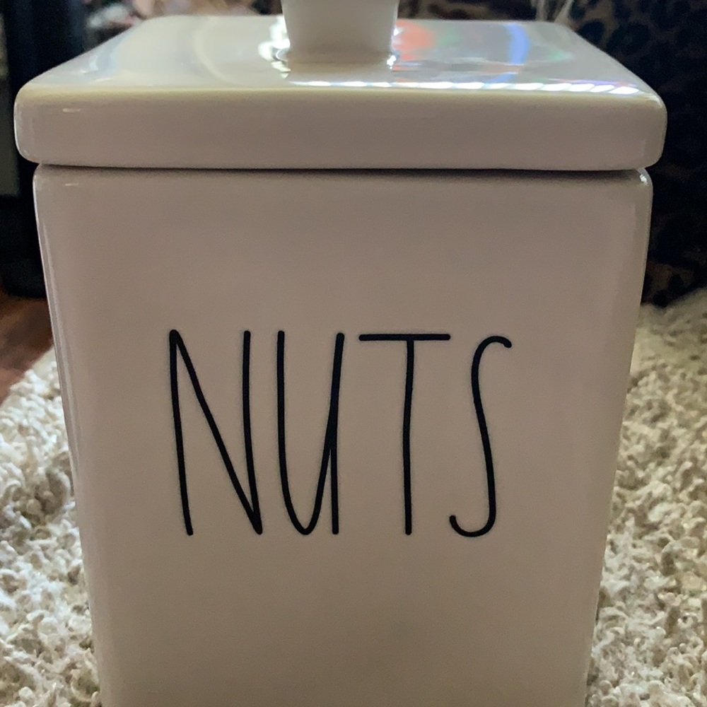 New Rae Dunn NUTS container - Picture 5 of 5